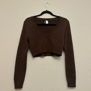 H&M Divided Cropped Brown Sweater V Neck Top
